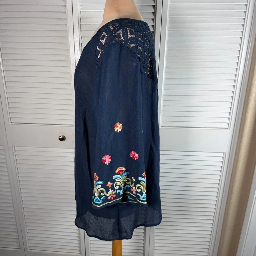Fig & Flower Boho Embroidered Blouse Lace Back Flowy 3X - Picture 5 of 13